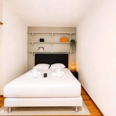 Apartment Beachfront In Menton